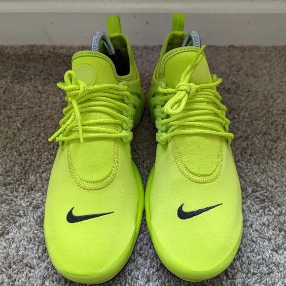 NIKE AIR PRESTO "ATOMIC GREEN" DV2228 300 WOMEN'S New without box - Picture 4 of 8